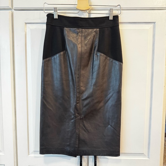 Diane Von Furstenberg Black Leather Pencil Skirt. Size‎ 6 - Picture 2 of 11